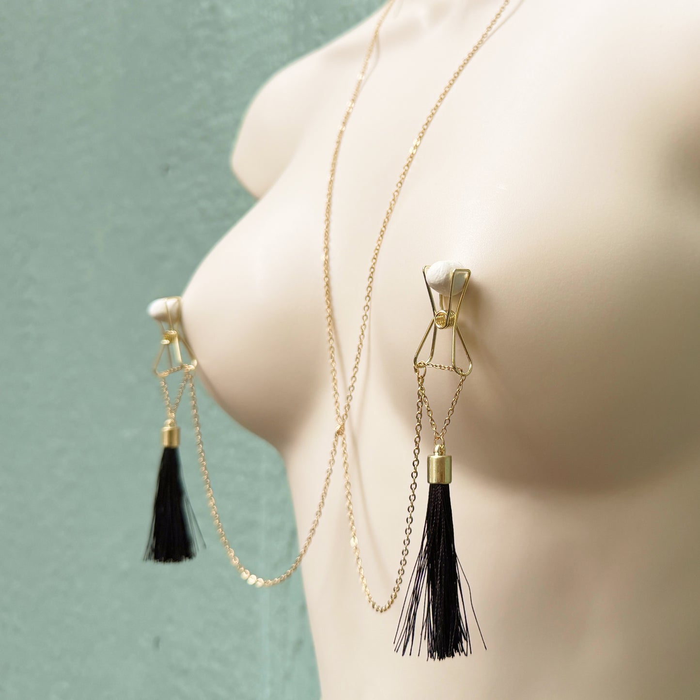 Dainty Nipple Clamps with Tassels - BDSM Body Chain Jewelry / Bra Chain Harness