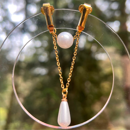 Labia Jewelry Dangle with Sensual Pearls - Intimate Jewelry / Labia Clip Jewelry