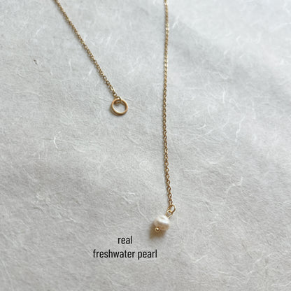Minimalist Pearl Lariat Necklace / Discreet Day Collar / Y Necklace - Submissive Jewelry