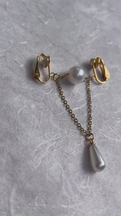 Labia Jewelry Dangle with Sensual Pearls - Intimate Jewelry / Labia Clip Jewelry